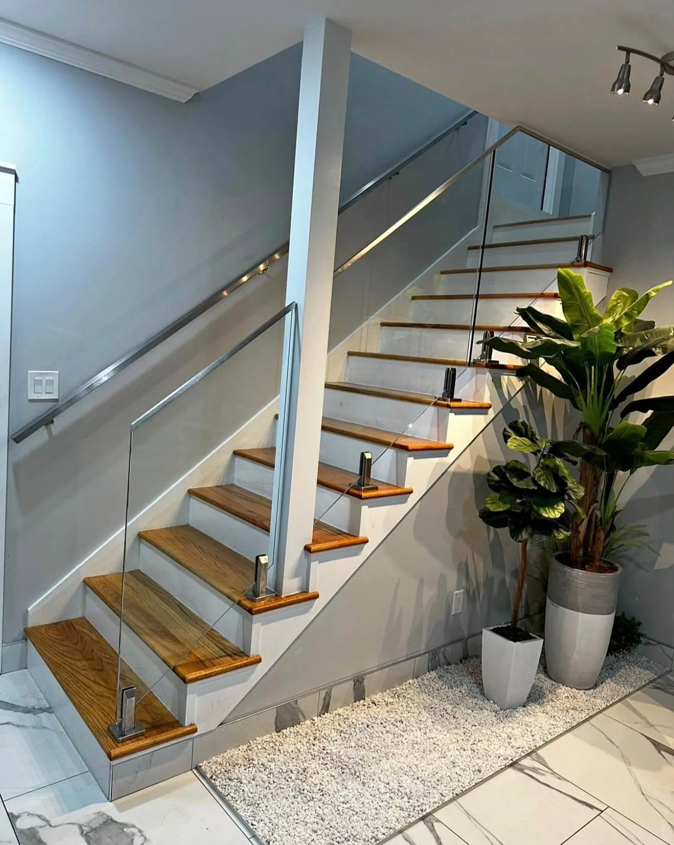Modern staircase renovation